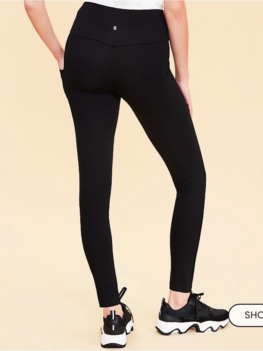 Lou & Grey Black Sporty Ponte Side Pocket Leggings - Picture 2 of 9